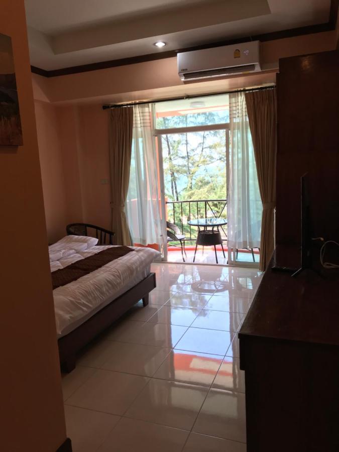 Sunny Beach View Guesthouse Ban Karon Екстер'єр фото